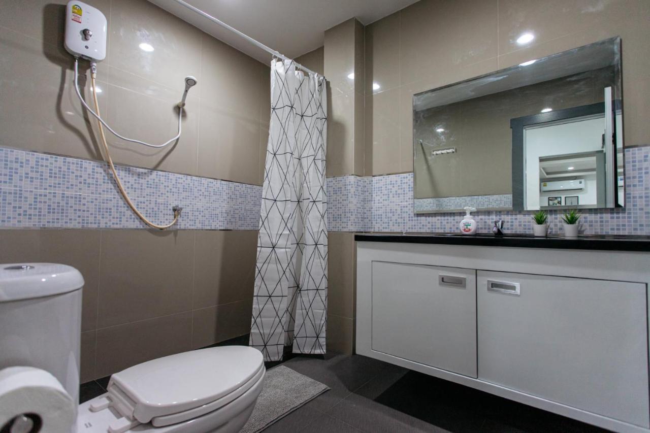 Pangsapuri studio 45 m² dengan 1 bilik mandi peribadi di Silom Bangkok Luaran gambar